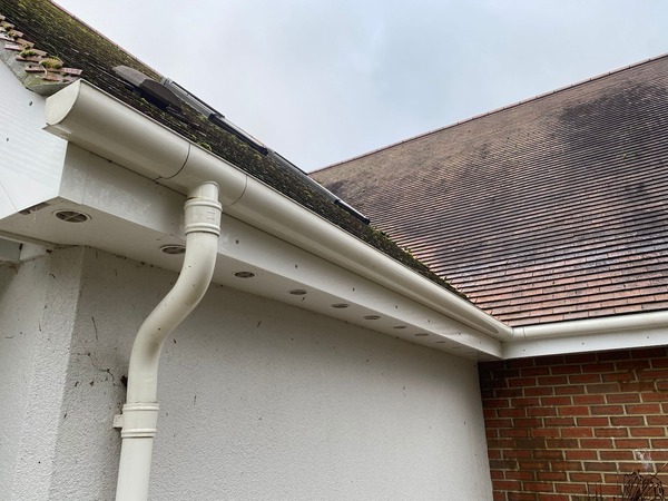 Residential gutter cleaning experts in Broxbourne, Hertfordshire